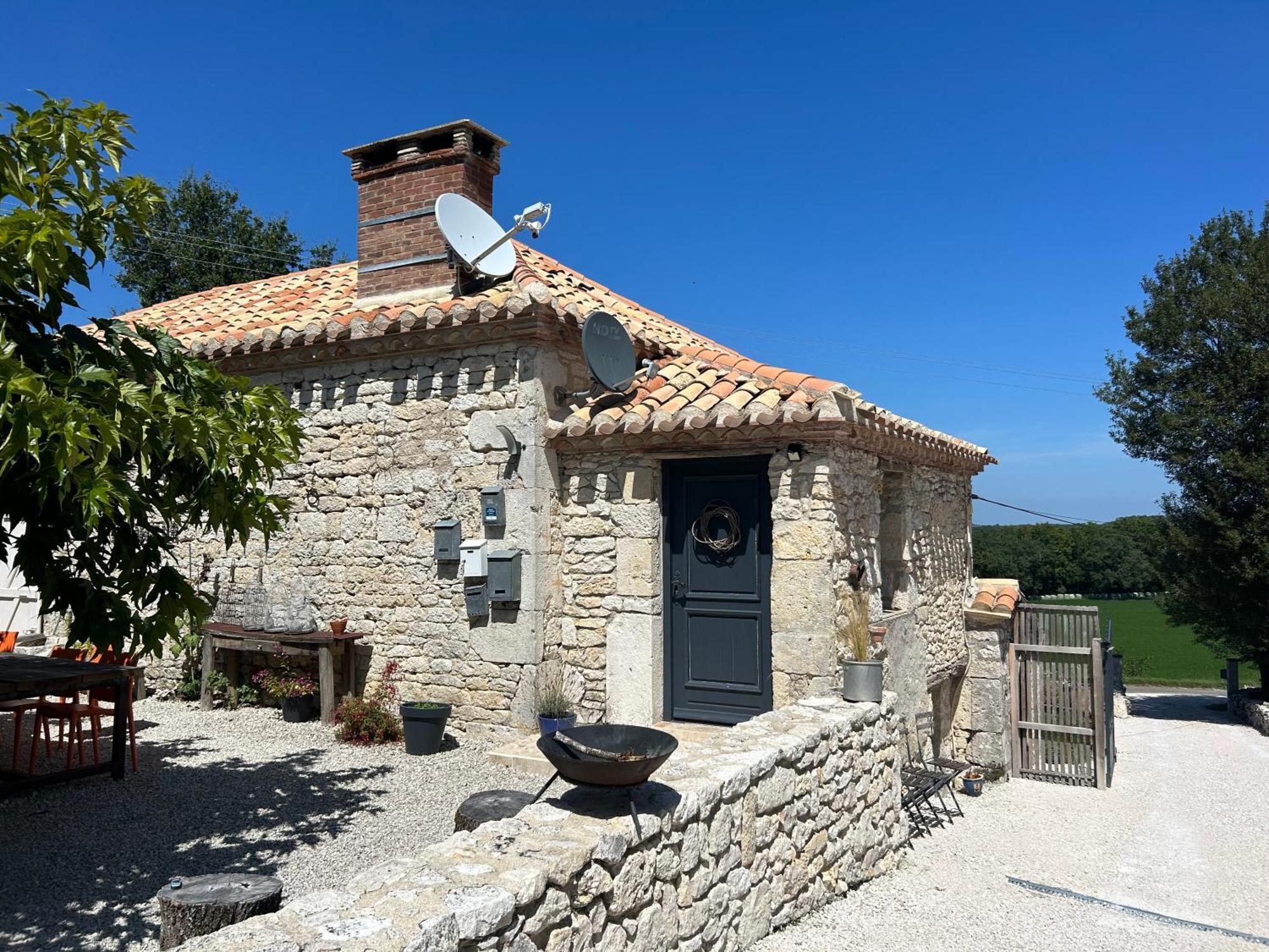 Les Fontanelles Du Quercy Blanc Villa Montcuq Exterior foto